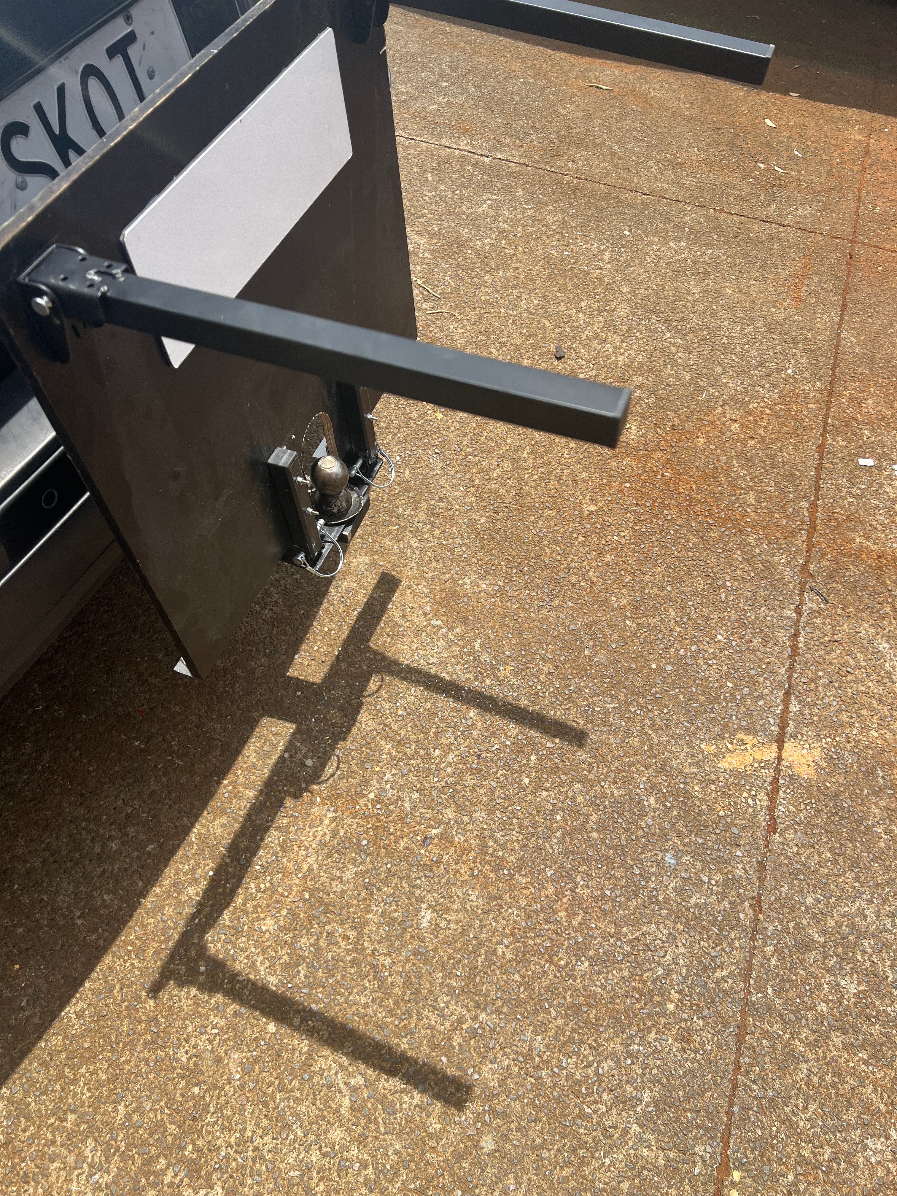 SteadyDog SteadyStep – Heavy Duty Towbar Dog Step